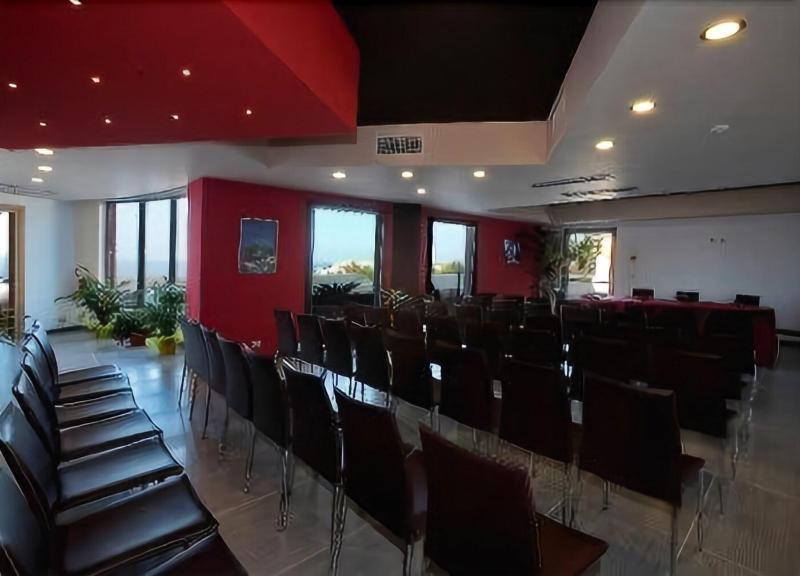 Tus'Hotel Кастель-ді-Туза Екстер'єр фото