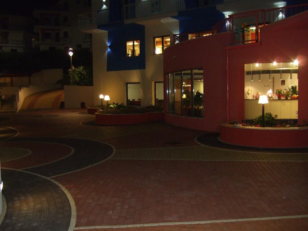 Tus'Hotel Кастель-ді-Туза Екстер'єр фото